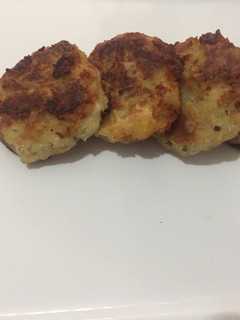 Una foto de Arepas y cayeye De guineo verde