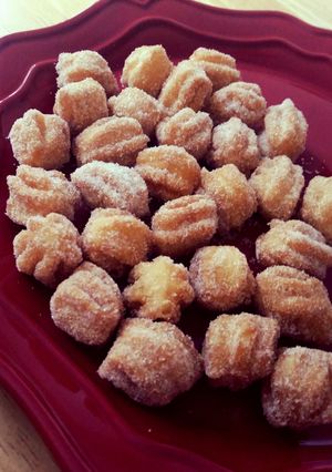 A picture of Churro tots.