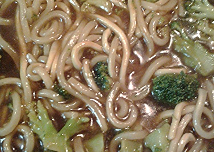 Easiest Way to Prepare Homemade Udon and broccoli