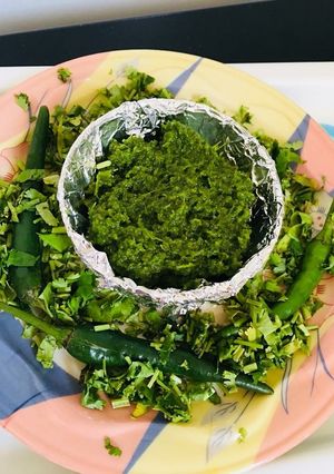 A picture of Coriander chutney.