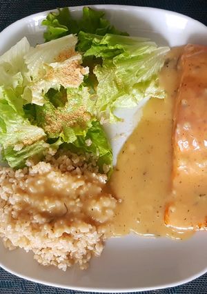 Une photo de Saumon sauce légère citron estragon !