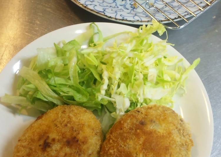 Simple Way to Prepare Ultimate Potato and Ground Pork Croquettes