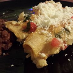 A picture of Enchiladas - Red or White Sauce.