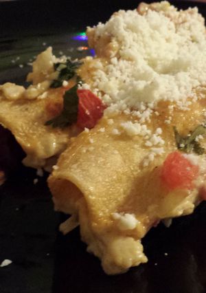 A picture of Enchiladas - Red or White Sauce.