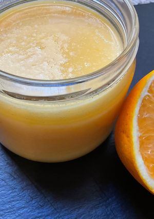 Une photo de 🍊orange curd 🧉🥄agrumes en fête 🍋