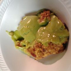 vegan avacado key lime mini-pies A picture of vegan avacado key lime mini-pies.