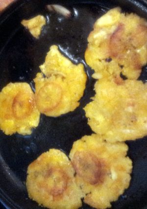 A picture of Tostones.