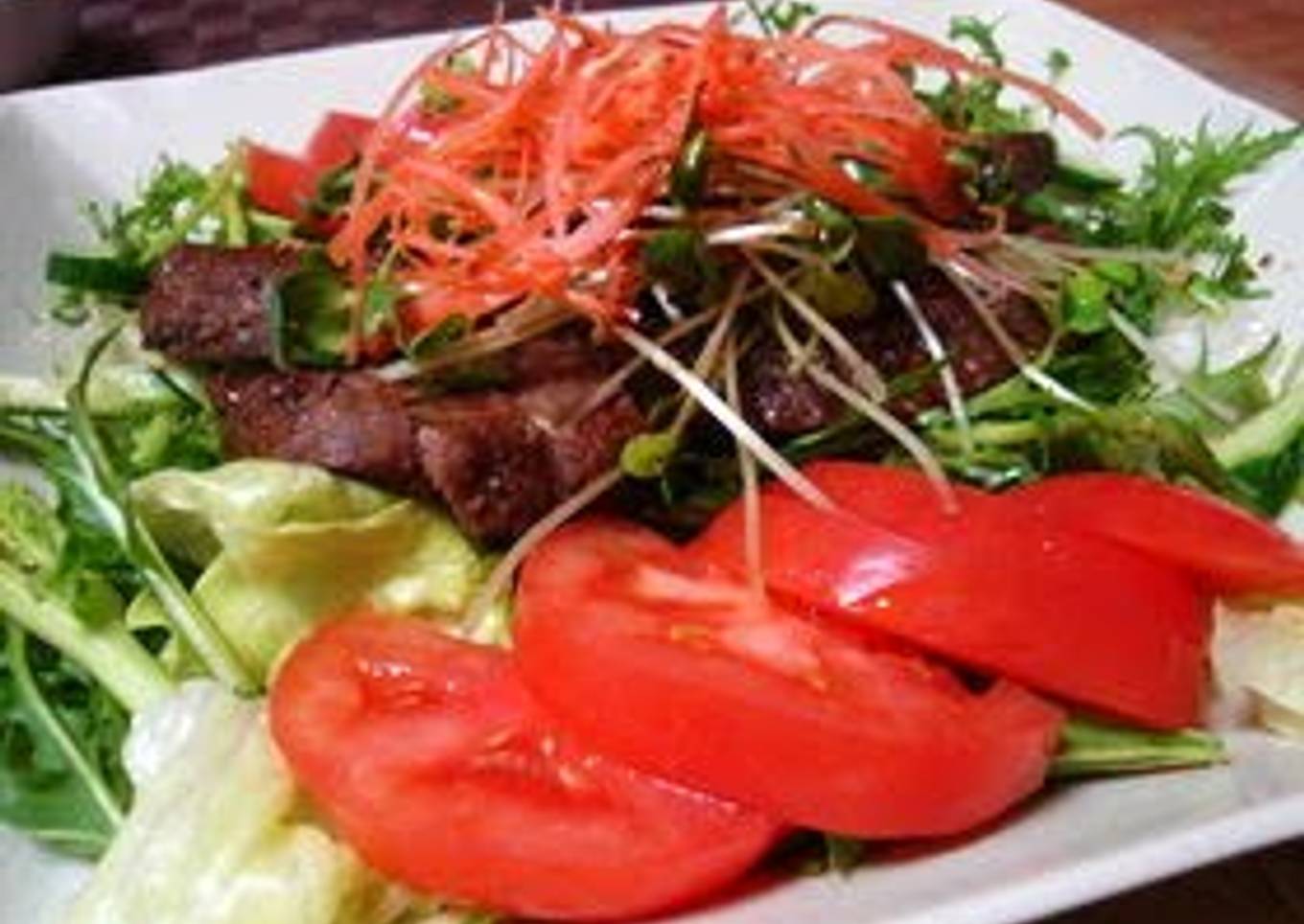Balsamic Vinegar Steak Salad