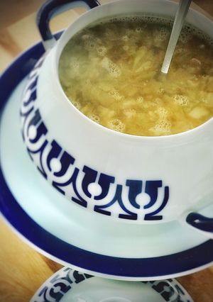 Una foto de Caldo de repollo —Caldo galego—