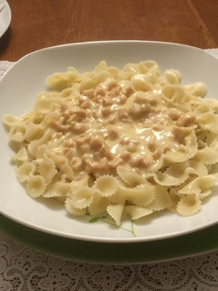 Una foto de Salsa Alfredo a mi estilo con corbatitas