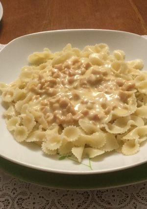 Una foto de Salsa Alfredo a mi estilo con corbatitas
