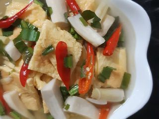 "ต้มยำไข่เจียวน้ำใส" Omelette Spicy Clear Soup🍲🥚