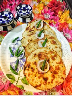 তুলতুলে কুলচা (Tultule kulcha, Recipe in Bengali) রেসিপির প্রধান ছবি