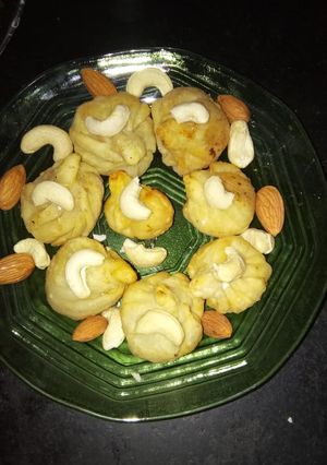 A picture of Modak.