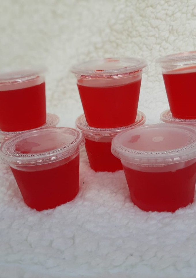 Una foto de Gelatina Royal de fresa