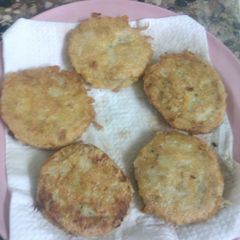 A picture of Fried Noodle Potato Cutlets.