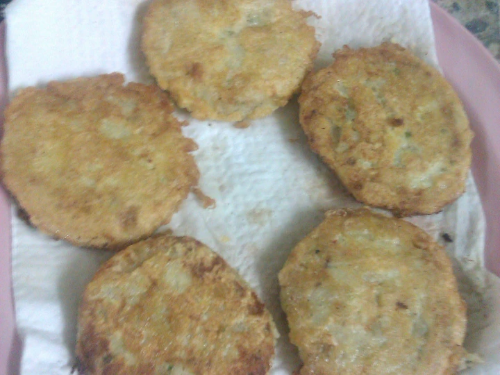 Easy Steps to Prepare Fried Noodle Potato Cutlets the So Delicious Appealing