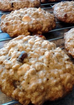 A picture of A litttle Bit of Heaven Oatmeal Cookie.