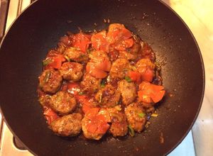 Hình của món Thịt băm viên sốt me cay.