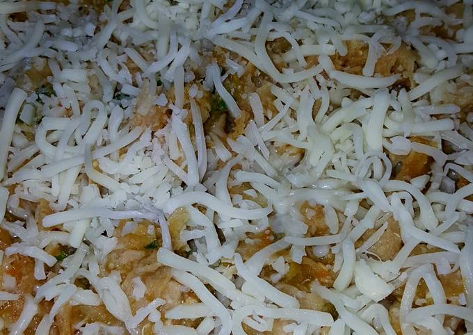 Step-by-Step Guide to Make Homemade CHiLAQILES VERDE