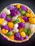 Quiche con cavolfiori colorati