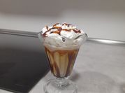 Una foto de batido de chocolate