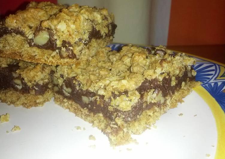 Simple Way to Make Speedy Delicious Chocolate Oat Bars