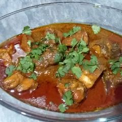 A picture of Chicken gravy.
