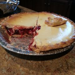A picture of Carrie cheesecake pie.