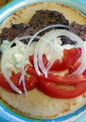 A picture of Gyro burgers.