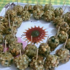 A picture of Sabudana Fritters.