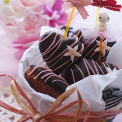 A picture of Simple Chocolate Donuts for Valentine's Day.