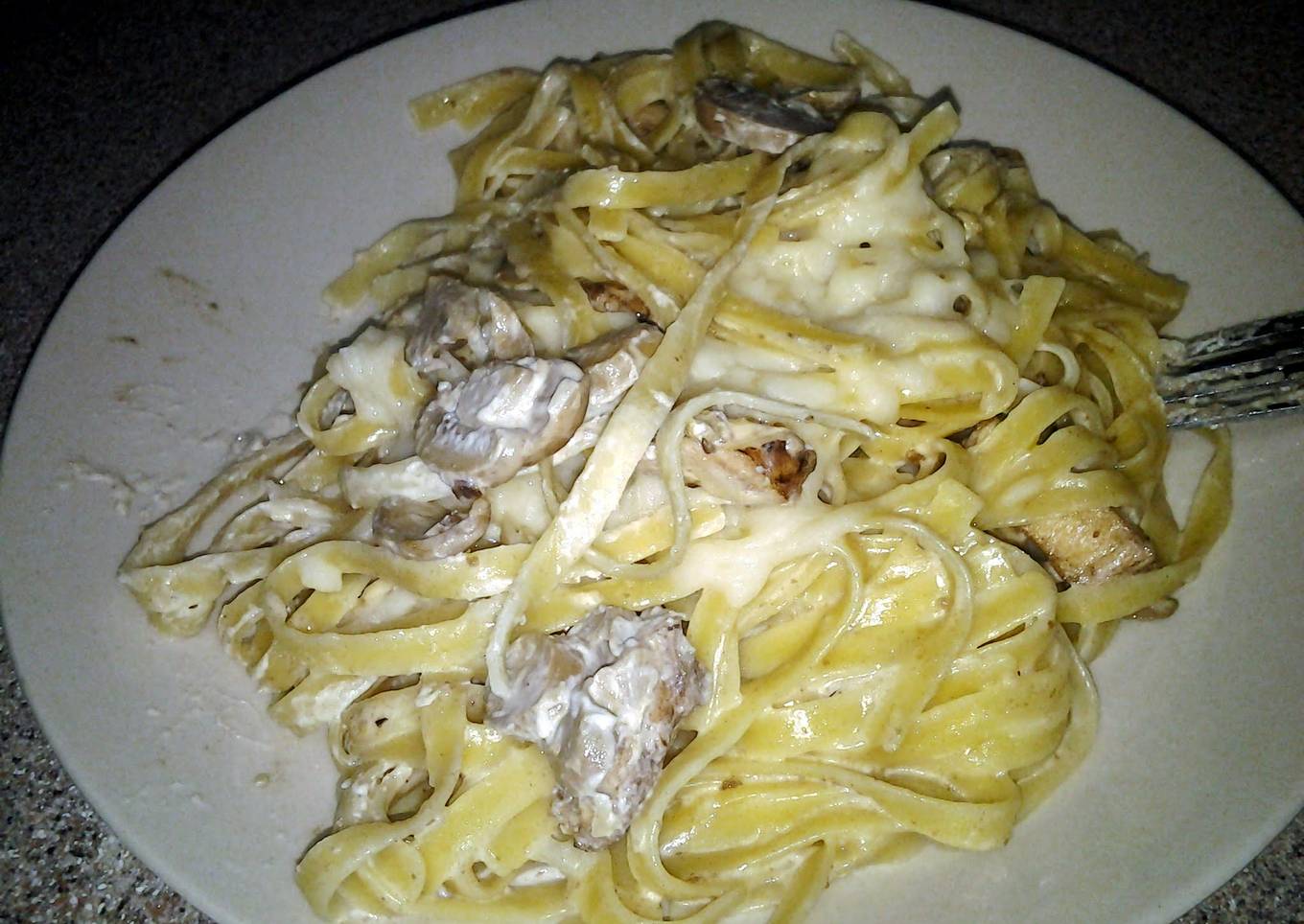 fattuccine with chicken