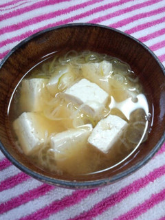A picture of Miso Soup with Firm Tofu.