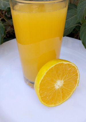 A picture of Orange juice.