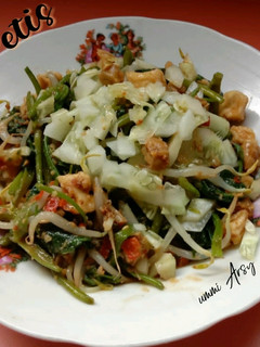 Foto resep Rujak Petis (Madiun)