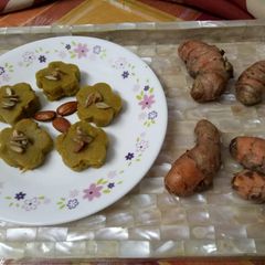 A picture of Raw Turmeric Halwa.