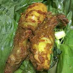 A picture of Pepes Ayam.