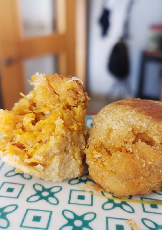 Una foto de Croquetas de calabaza y queso azul