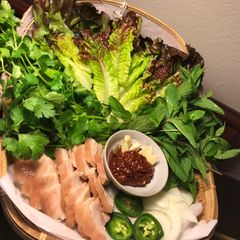 A Vi-Kor Lettuce Wrap(Vietnamese-Korean Saang Choo Ssaam) A picture of A Vi-Kor Lettuce Wrap(Vietnamese-Korean Saang Choo Ssaam).
