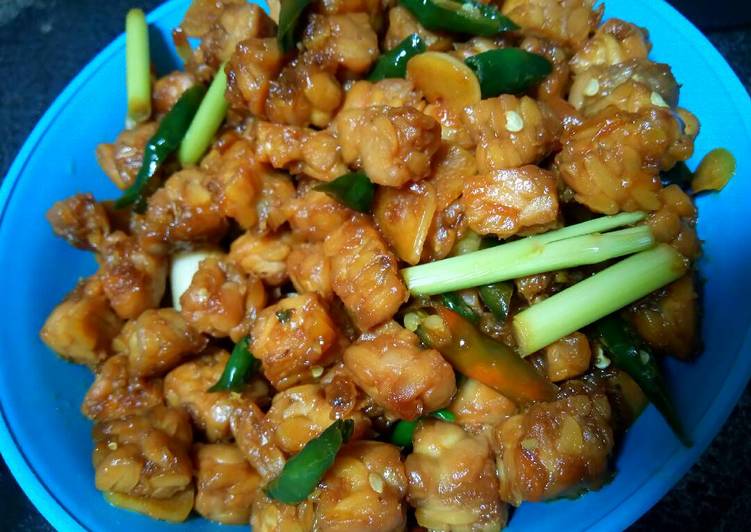 Resep Oseng tempe cabe ijo oleh Shely Febrianti Ummu 