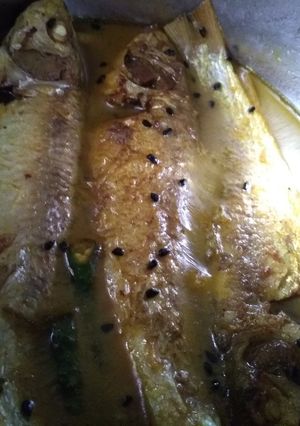 A picture of Bata fish curry.