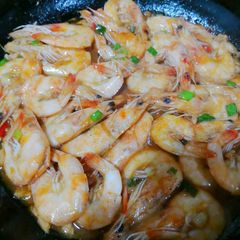 A picture of Buttered garlic shrimp.