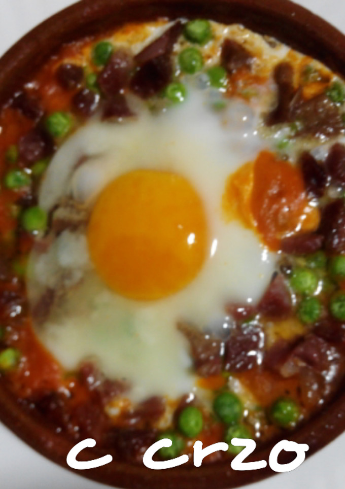Una foto de Huevo al plato en microondas