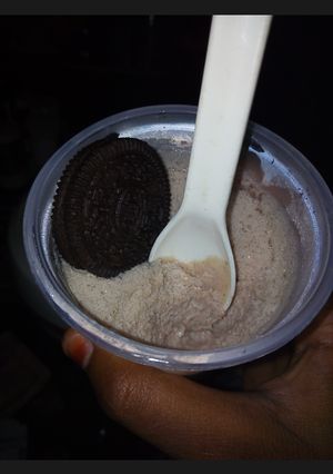 A picture of Oreo ice cream*.