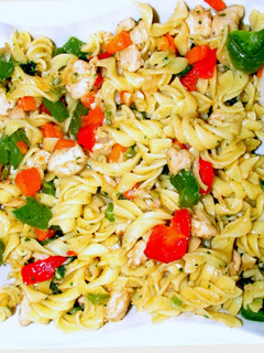 চিকেন আলফ্রেডো পাস্তা (chicken alfredo pasta recipe in Bengali) রেসিপির প্রধান ছবি