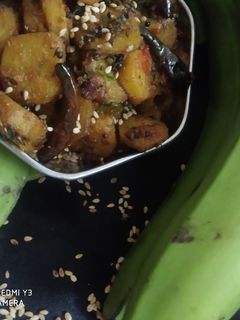 कच्चे केले की सब्जी (kacche kele ki sabzi recipe in Hindi) रेसिपी मुख्य फोटो