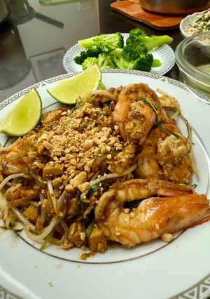 泰式炒河粉（Pad Thai) 的食譜成品照片