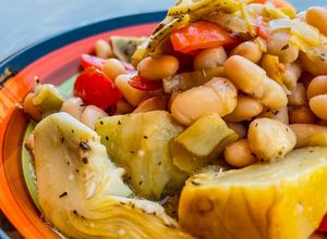Foto di Insalata di fagioli con carciofi e pomodorini