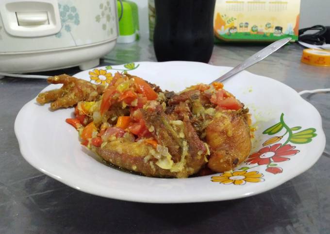 Ayam Goreng Bumbu Kuning